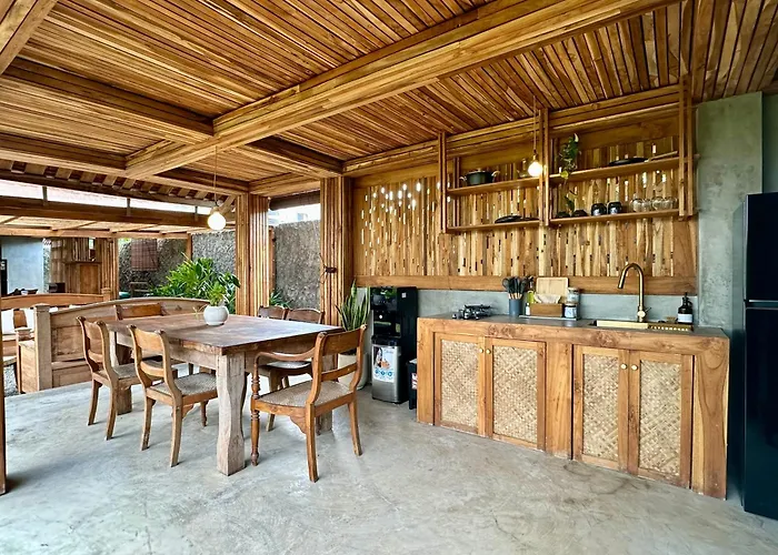 Wooden Joglo In Peaceful Pecatu 乌鲁瓦图